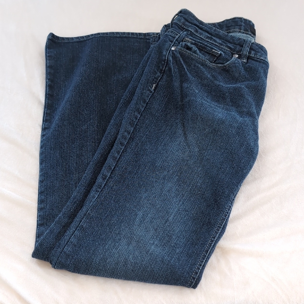 Y2K Women's Size 8 Daisy Fuentes Dark Wash Flared Jeans